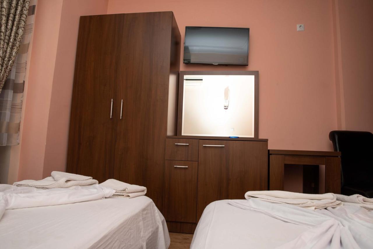 Hotel Leo Peje Dış mekan fotoğraf